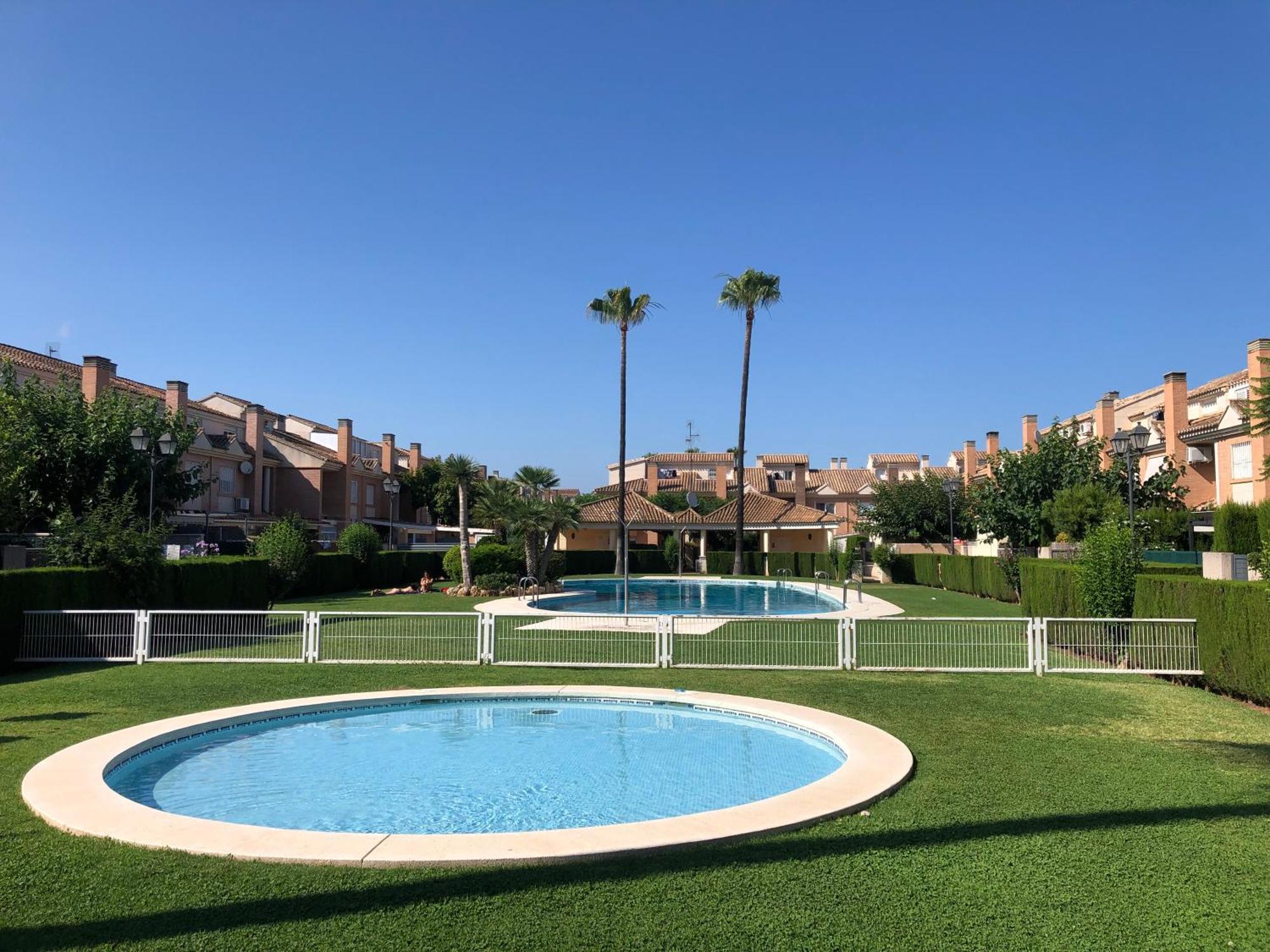 Adosado Para Familias Al Lado De La Playa, Con Piscina Castellón de la Plana Exteriör bild