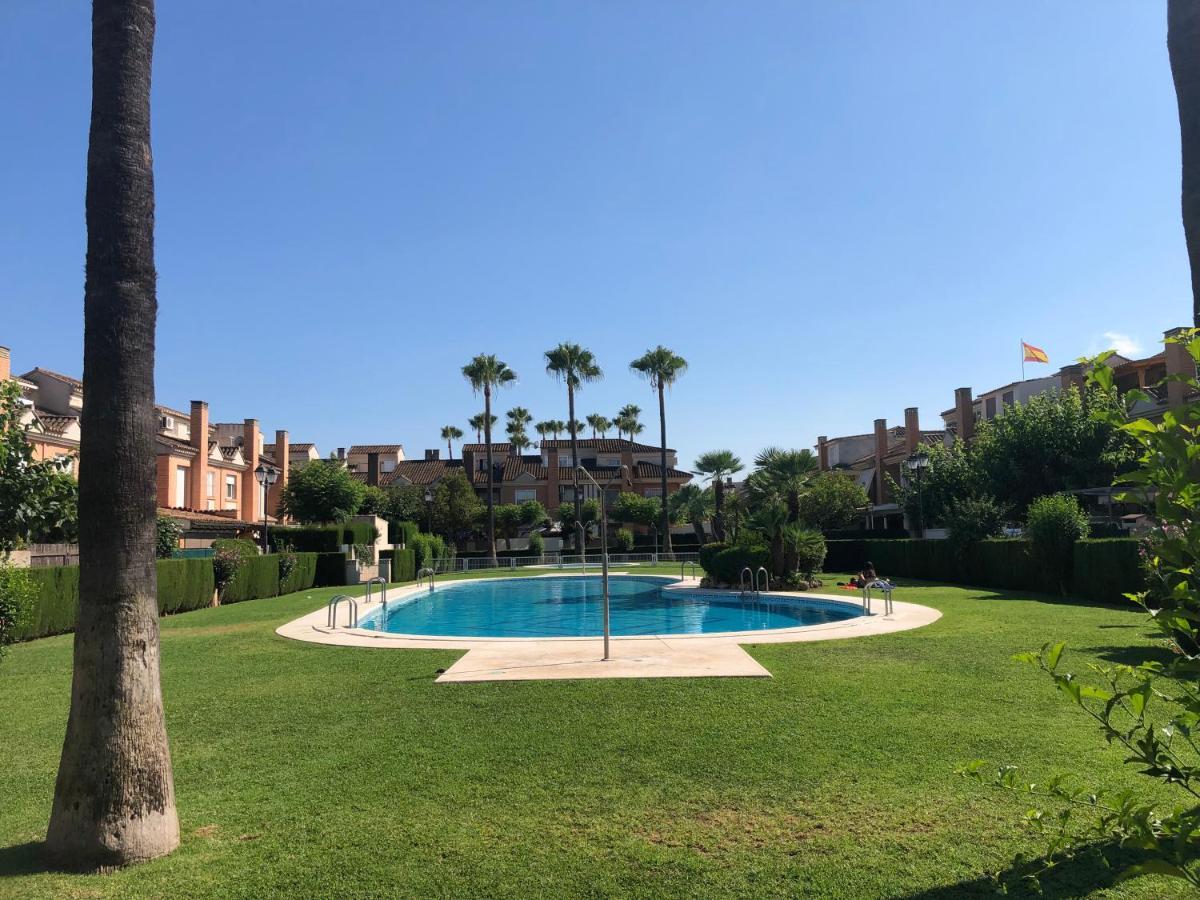 Adosado Para Familias Al Lado De La Playa, Con Piscina Castellón de la Plana Exteriör bild